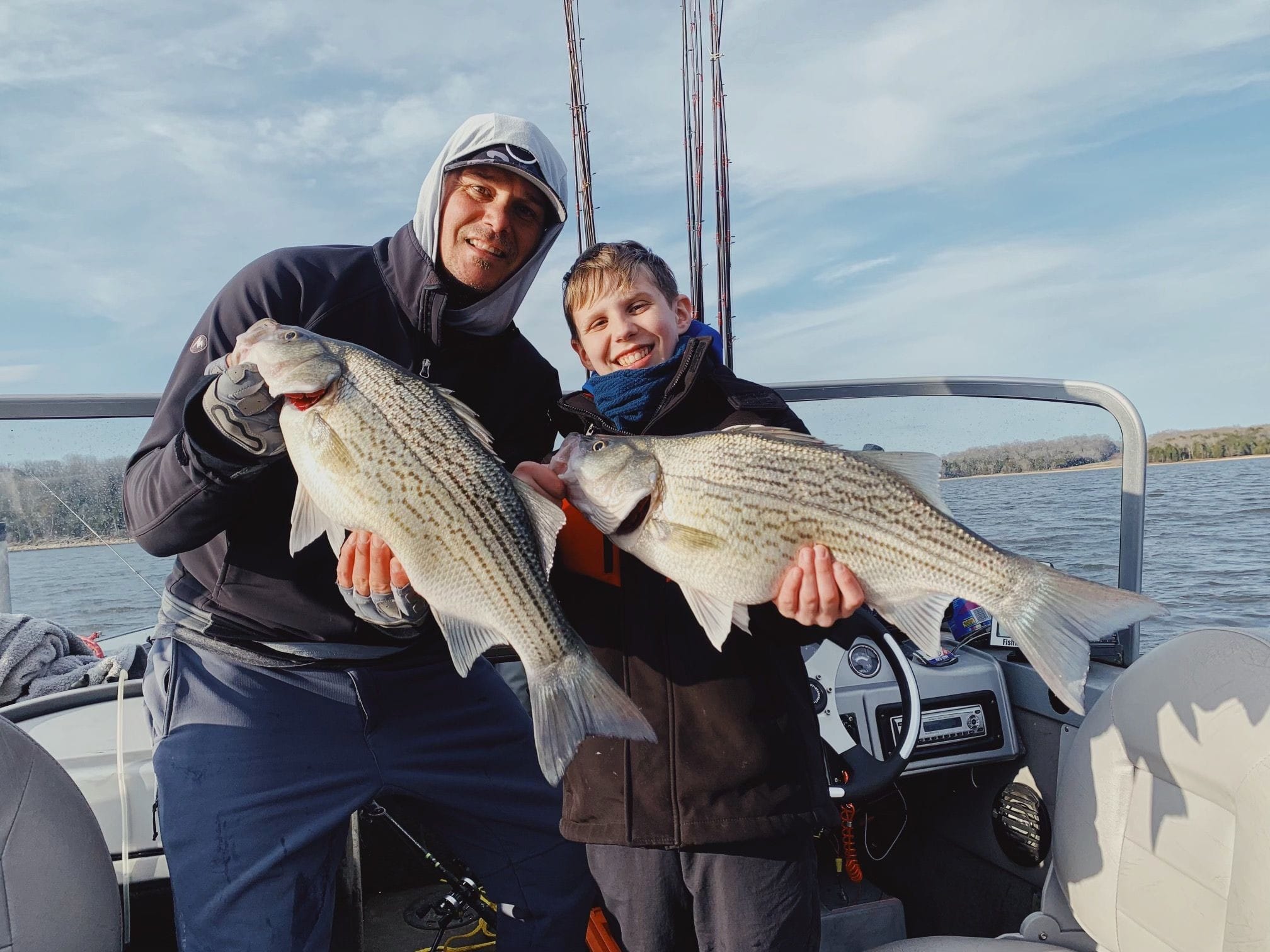 NASHVILLE FISHING CHARTERS AND FISHING GUIDE SERVICES
